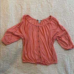 Mid sleeve length top